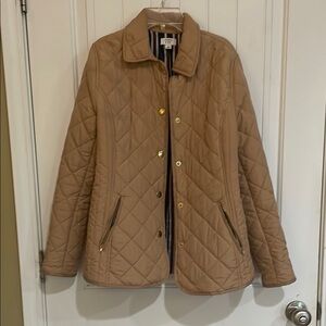 🍀Tan Quilted Crown and Ivy small Women's Jacket